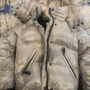 Sam Girls jacket. Gold -size 6